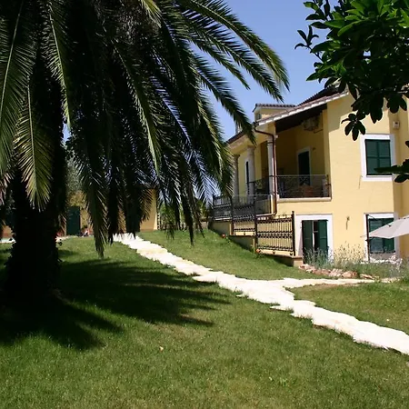 Poggio San Pietro 公寓 *